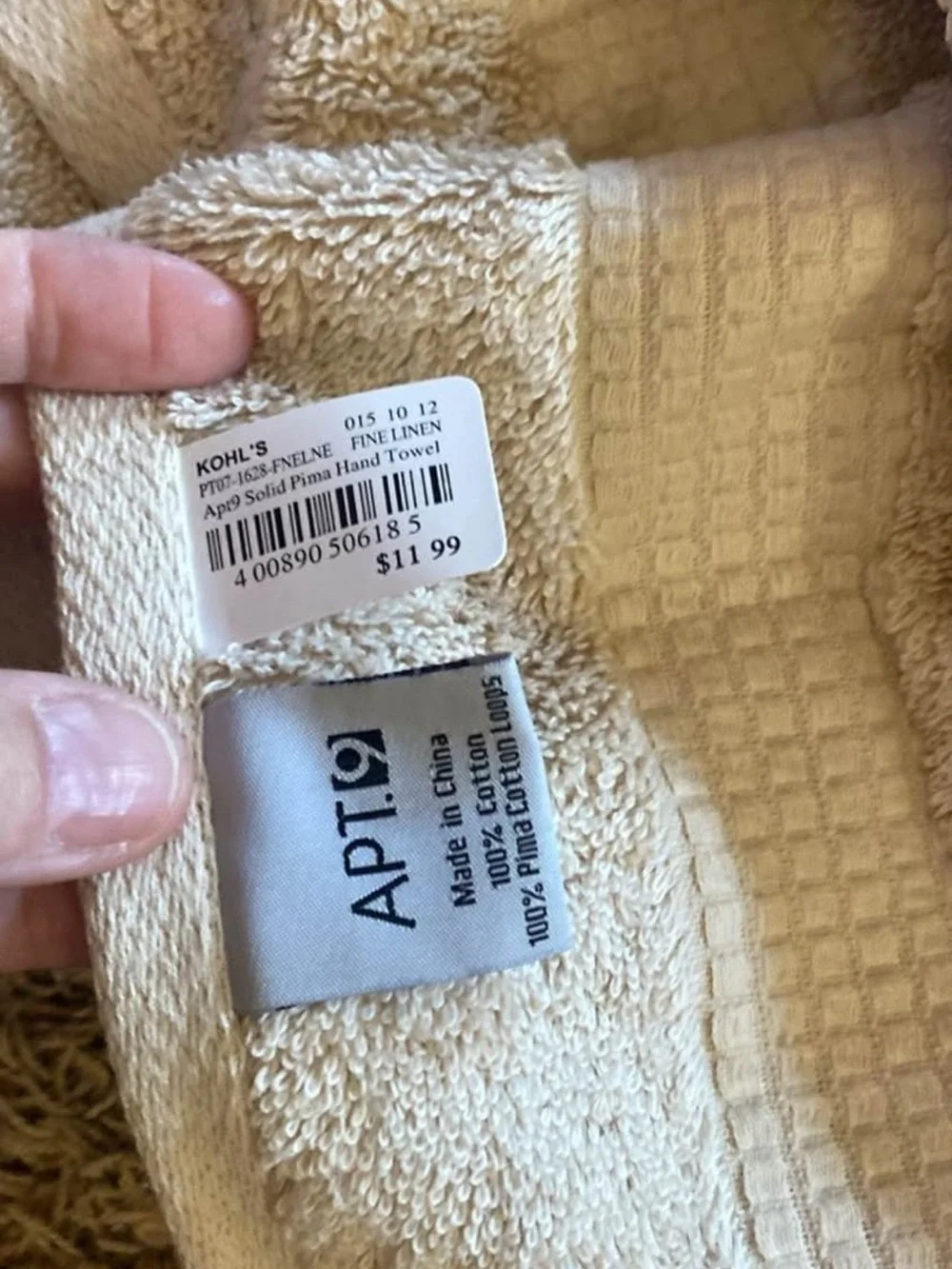 Apt 9/ hand towels/ fine linen/4